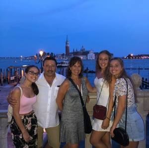 Meet your Posher, Laine